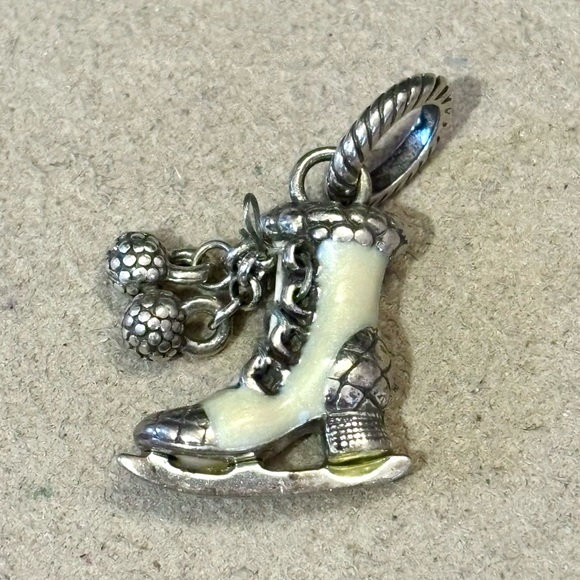 🎄Listing! Brighton Winter Wonderful Ice Skate charm Silver White enamel Retired - Picture 1 of 4